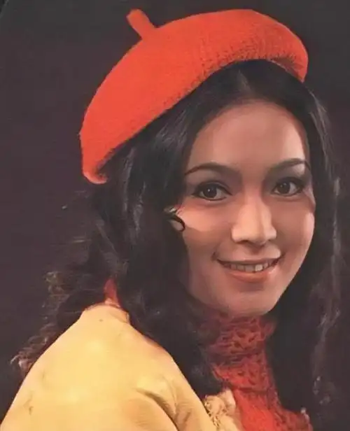 恬不知耻林月云,曾在孕期屡次不忠,今与女婿十指紧扣毫不避嫌|离婚