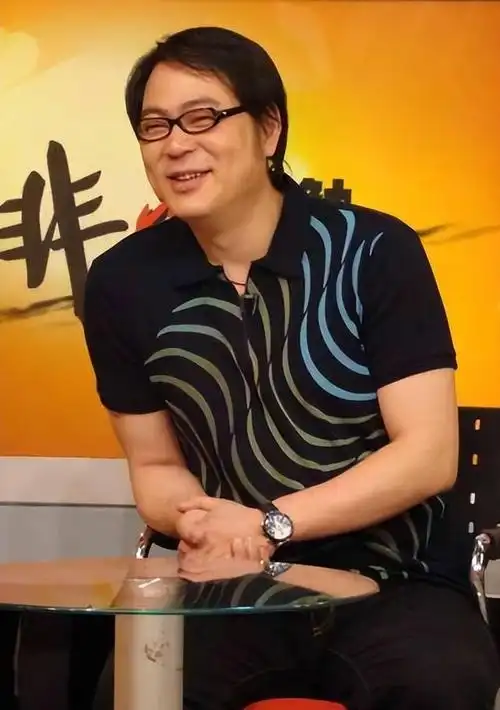 但家有儿女里夏东海的饰演者高亚麟,为何在出演家有儿女后,在荧屏上鲜