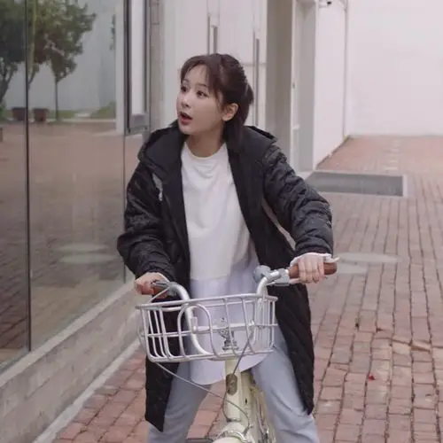 亲爱的热爱的蓝莓佟年杨紫同款衣服冬季绗缝连帽中长款棉衣外套潮