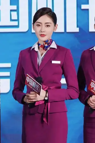 《中国机长》在北京举行首映礼和见面会,人气女演员张天爱与"四川8633