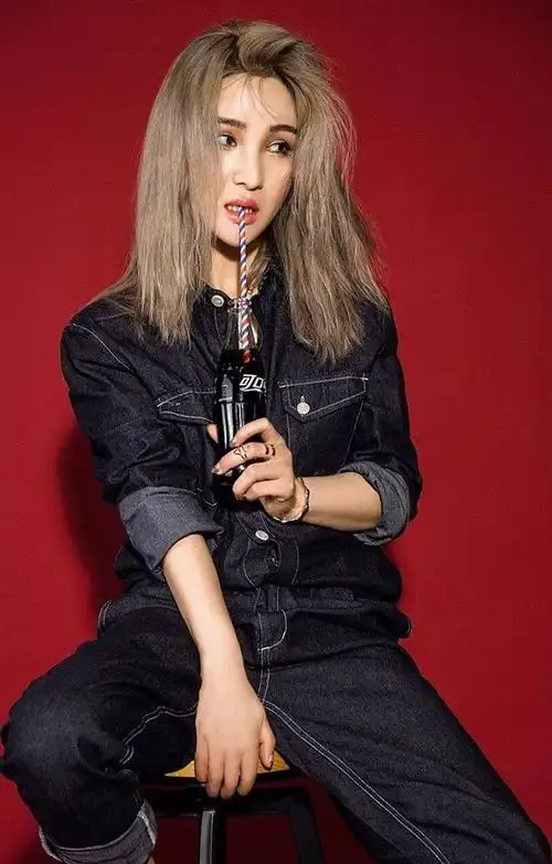 魅惑小天后——许佳慧