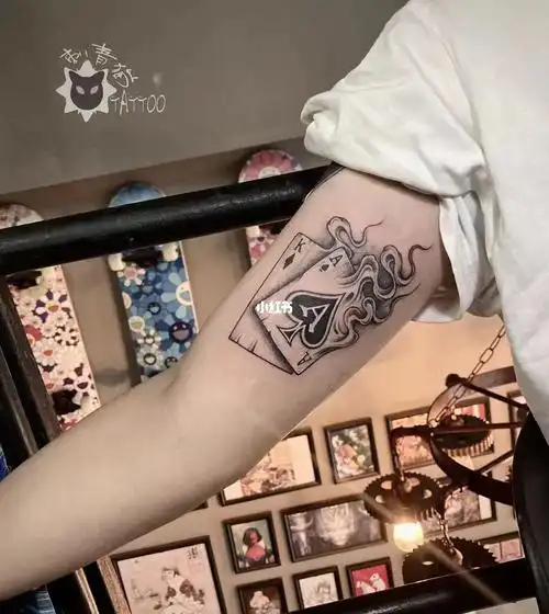 扑克牌纹身