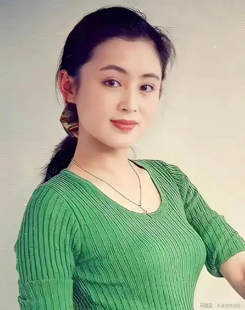 她被称为"内地第一美人",当红时结婚隐退,颜值巅峰期旧照曝光|陈红