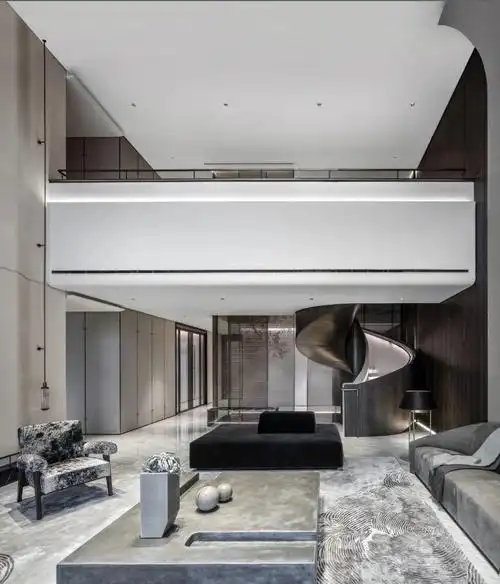 新出汤臣一品767㎡复式江景大宅挑空67米