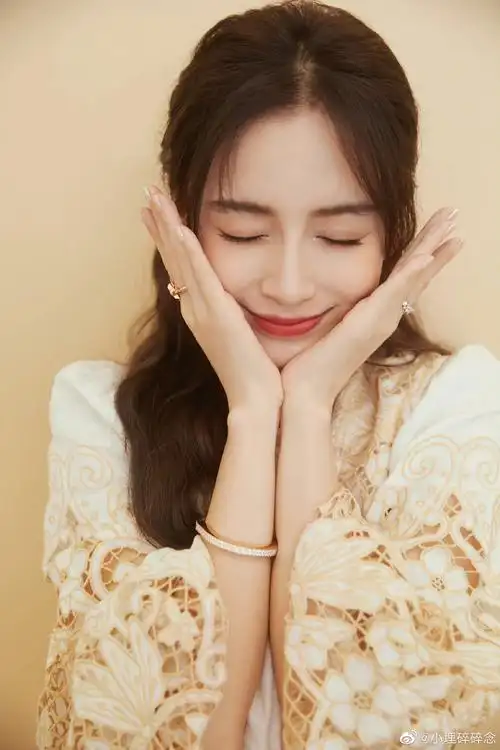 baby杨颖好温柔好漂亮的一套造型甜美可爱元气满满