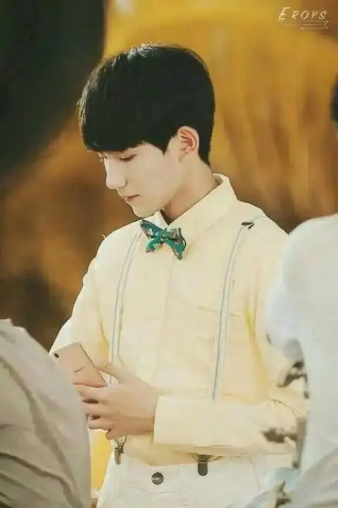 帅哥照片刚出道不久的王源帅气写真图片欣赏17帅哥猛男文章小虾米