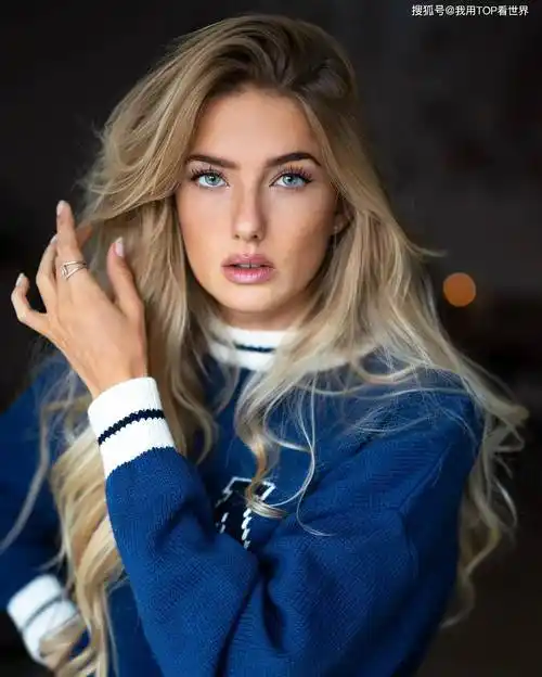 虽然她曾入选2020年夏季奥运会德国接力队,但因故未能上场比赛,仍未