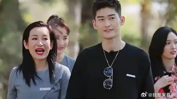 为迎接张翰吴宣仪,妻子团下血本,唢呐配红地毯仪式感满满丨妻子