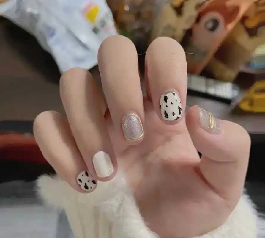短指甲美甲款式0269♀15 秋冬搭配很显嫩啦 短甲也合适的百搭