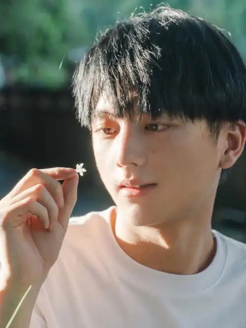 男生写真每一张我都好喜欢