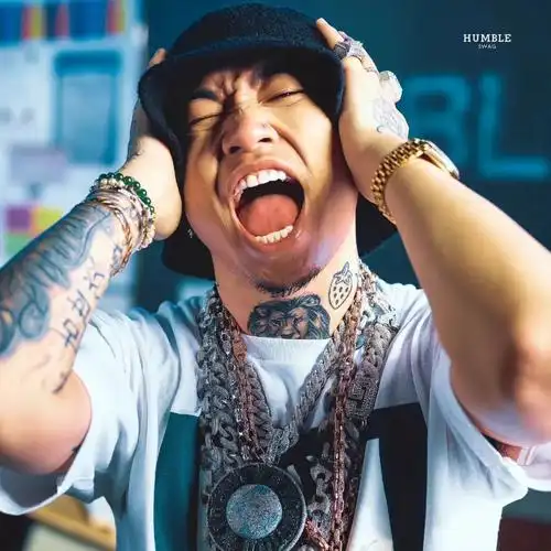 凭什么吸引易梦玲,马思唯造型穿搭帅在哪?街头潮男穿搭指南