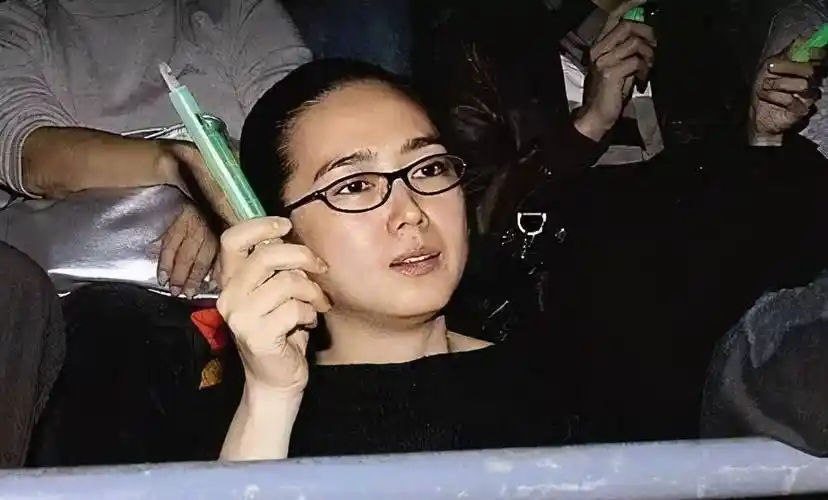 "马来小姐"朱丽倩:出身豪门,当红为爱隐退,用22年等来真心