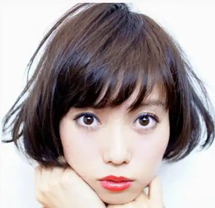 大饼脸阅读全文>>大饼脸适合什么短发 大饼脸女生好看短发发型时间