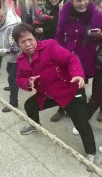 搞笑gif听说隔壁的小花跟村长家的二哈好上了让我自己静静