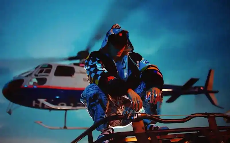 王嘉尔巴比龙男生翻唱jkaycover