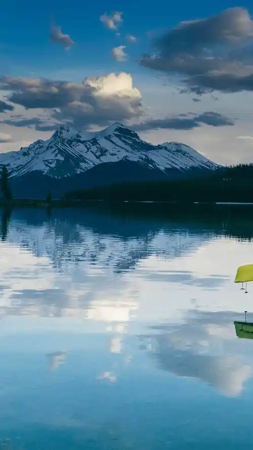 湖上雪上美景图片 唯美意境壁纸