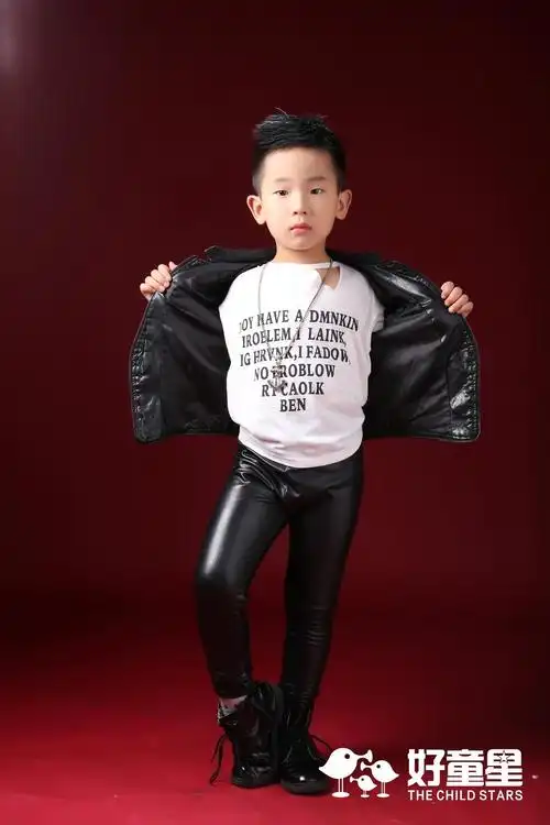 好童星丨张明浩丨辛勤的小蜜蜂