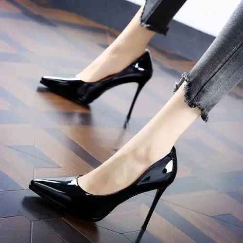 简约2020春季尖头漆皮夜店超高跟鞋细跟防水台百搭通勤工作单鞋女