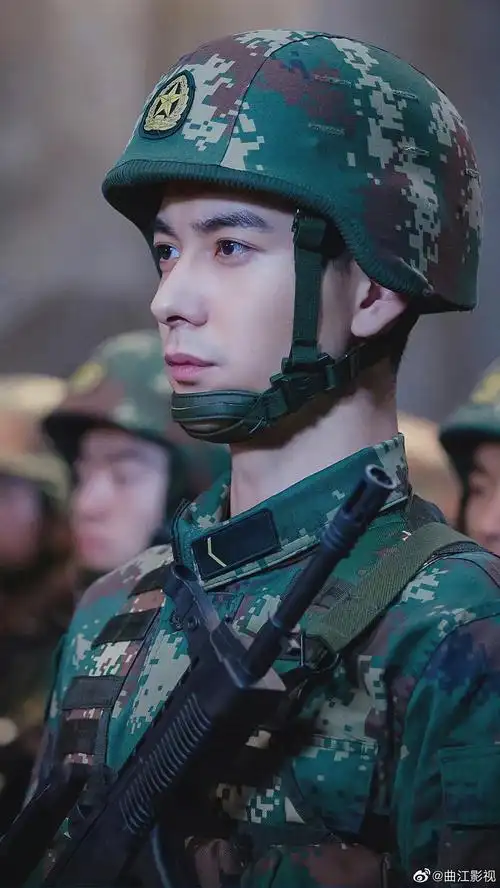 陈星旭04号手就位欧阳俊军装制服图楼