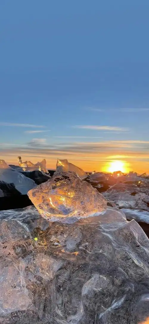 壁纸60两手空空才能无限拥有