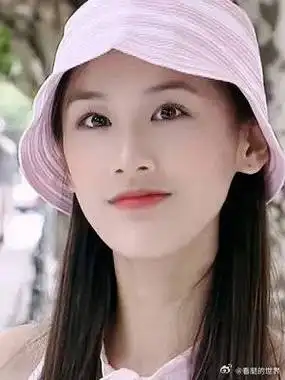 清纯校花脸,黄圣依早期颜值太绝了!