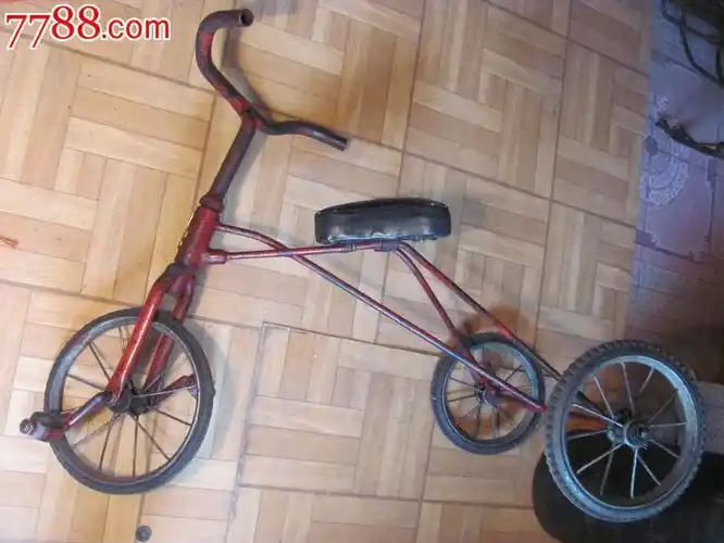 民国或刚解放时期的老三轮儿童车(玩具)