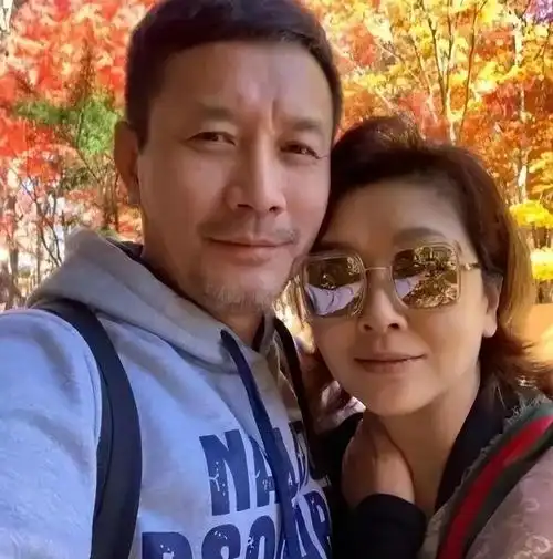 演员田小洁当过汽修工28岁考中戏离婚后娶江珊他凭啥