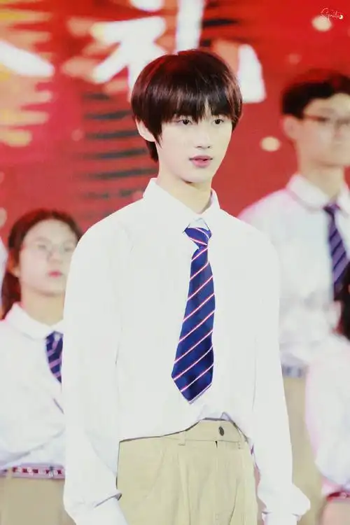 意气洋溢#意气风发的少年「210506育才成人礼」@时代少年团-丁程鑫