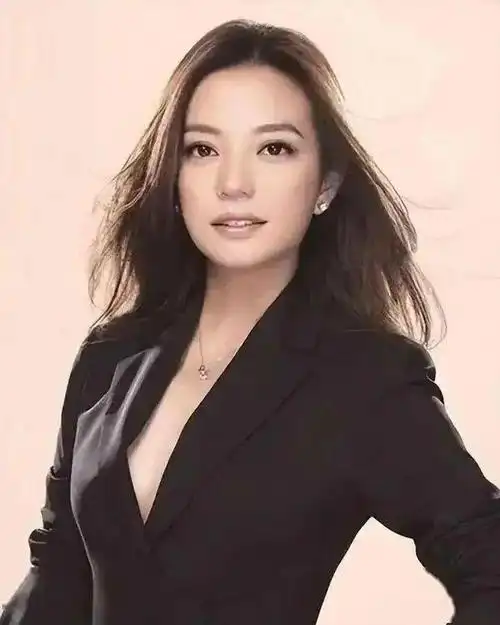 48岁的赵薇一切都结束了