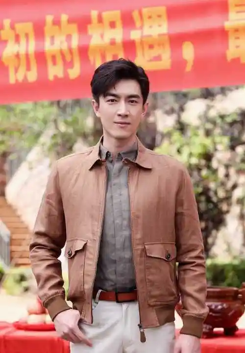 赵丽颖林更新新剧爆火,夫妻携手涉海商战喜剧,共谱年代传奇