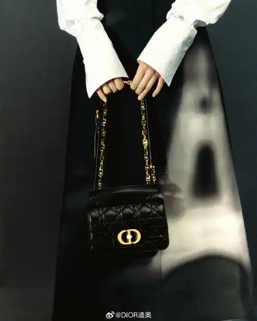 #迪奥中国品牌挚友孙伊涵#