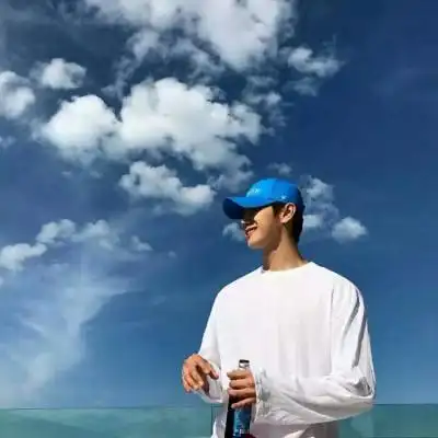 男生头像帅气阳光干净