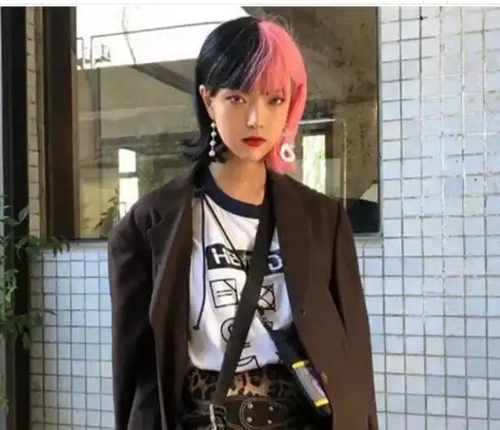 女生半阴阳头发型图片