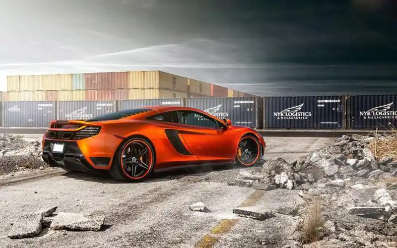 橙色酷炫迈凯轮改装跑车图片电脑壁纸