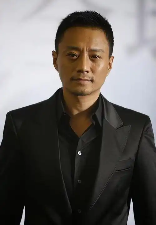 老越帅的6位男明星不整容不垮脸精神十足连褶子都恰到好处