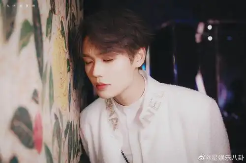 林彦俊的绝美壁纸贵公子系列真是温润如玉你们可满意