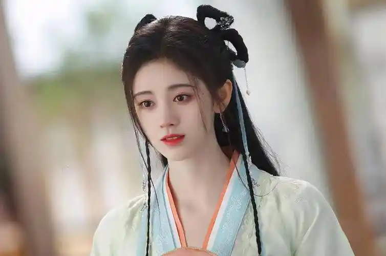 古装美女,刘亦菲仙气,李沁清新,最后一位令人窒息_鞠婧祎_女明星_造型