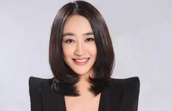 杨迪的老婆是谁图揭杨迪的老婆疑传是主持人左岩资料