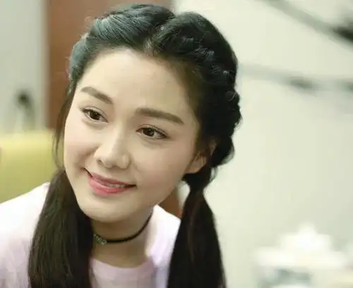 丫鬟大联盟:丫鬟拥有大小姐的气质,大小姐却长着一张丫鬟脸_刘思希