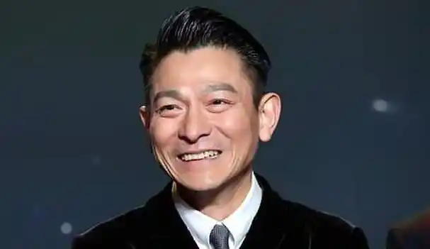 凤姐10年前扬言看不上刘德华,如今35岁仍单身,还能嫁奥巴马吗?