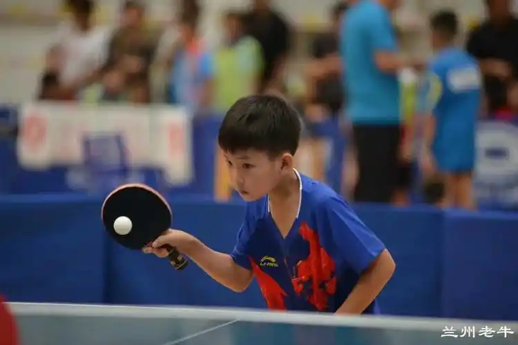 儿童打乒乓球好处多到不敢想!