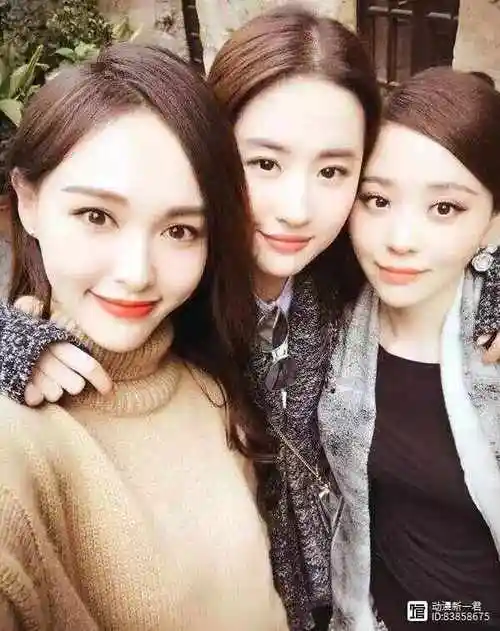 唐嫣闺蜜团没一个出席,刘亦菲温馨道歉,杨幂的祝福却内藏玄机