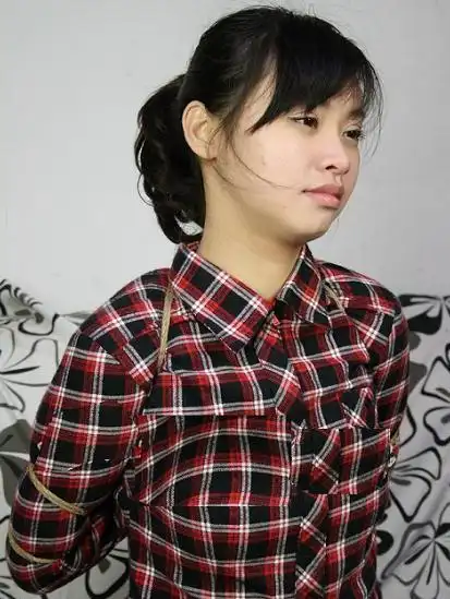 陶静,一个天生丽质的云南漂亮女孩.