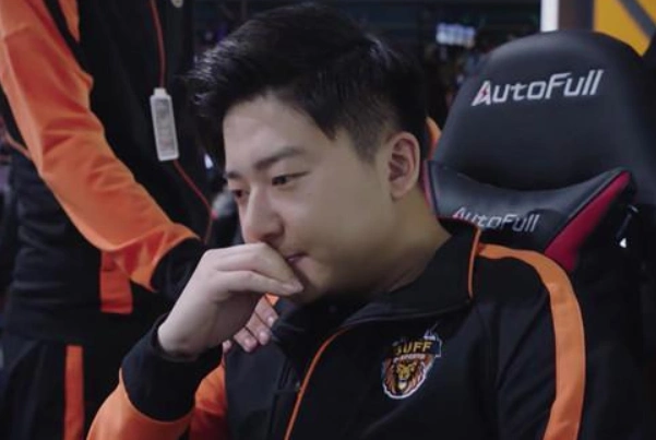 亲爱的毕东然加入kk战队汶川地震勇救80人的他被涮下来了