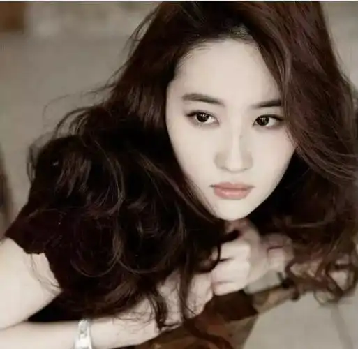 主持人问刘亦菲为啥还不结婚刘亦菲的回答让人直呼绝对不可能