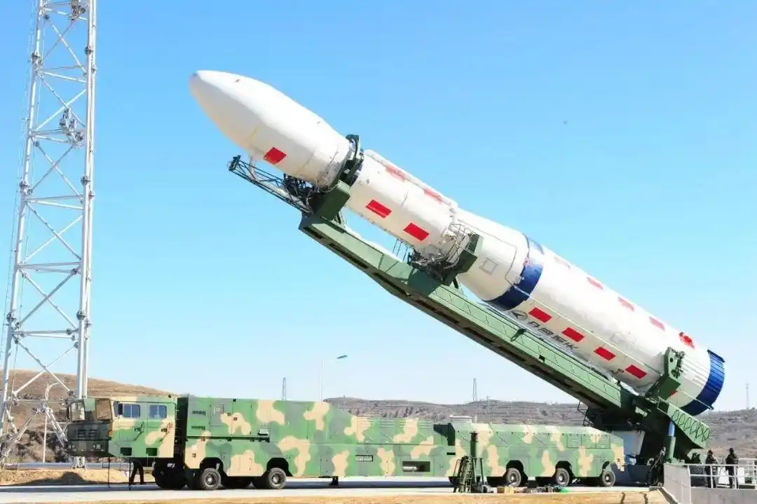 装备东风41第十次试射成功接近服役