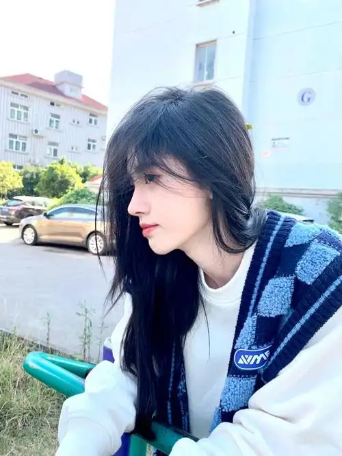 鞠婧祎最新秋日份清新美照分享