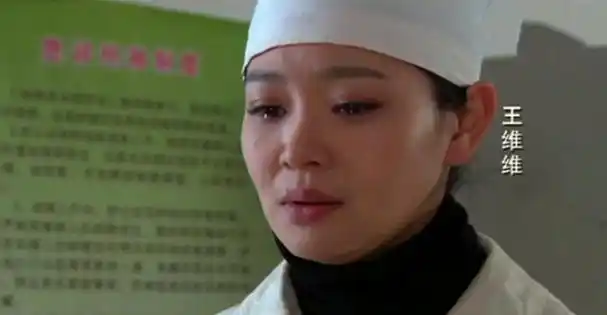 在商界的大起大落里,大陆也找到了自己的真爱,那就是女商人王丽.