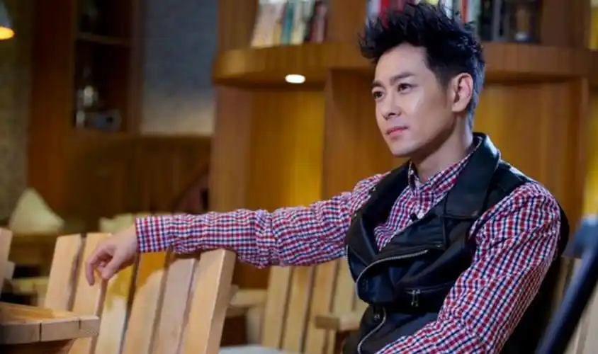 "不老男神"林志颖:曾是火遍亚洲的"小旋风",如今成了撒谎精__财经头条