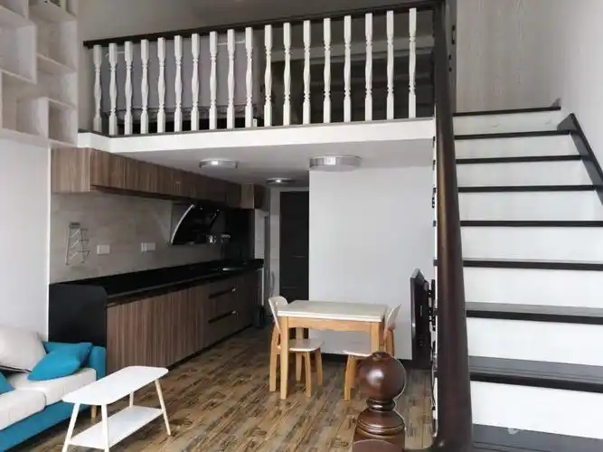 古城街道朗成大时代高层朝南精装修复式单身公寓50平3500元月拎包入住